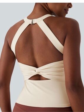 SoftlyZero Plush Cut Out Yoga Tank
Top A-D Size Medium